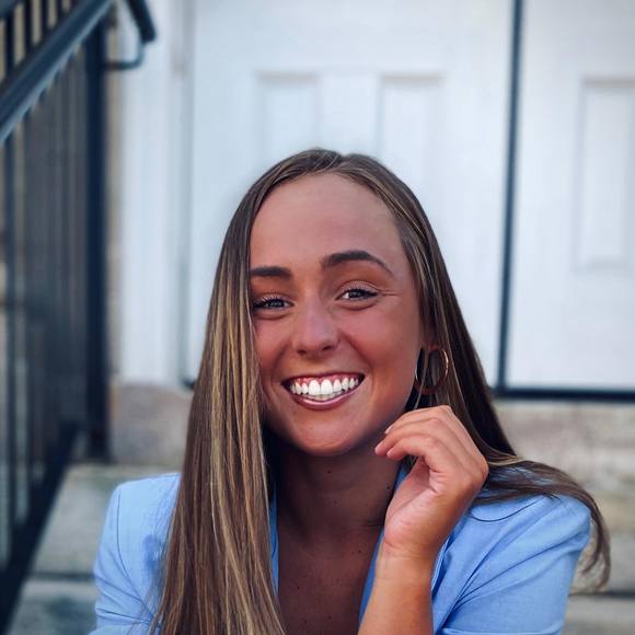 Meet your Posher, Haley - Picture 1 of 1